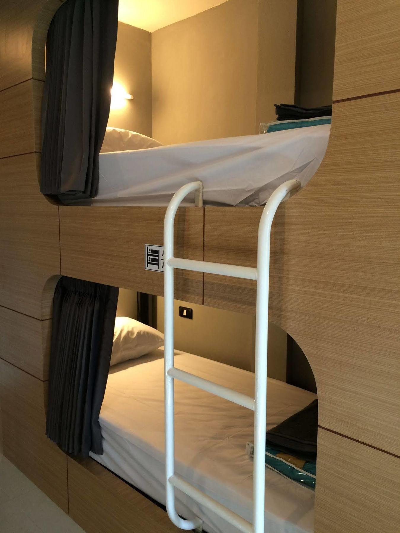 Hubb Hostel Phuket Airport Nai Yang Exterior photo